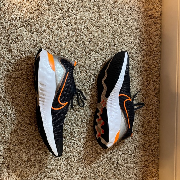 Nike men's shoe - Picture 6 of 7